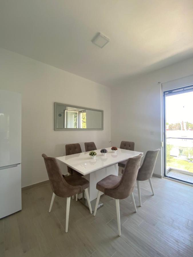 Rasi Luxury Apartments Ulcinj Bagian luar foto