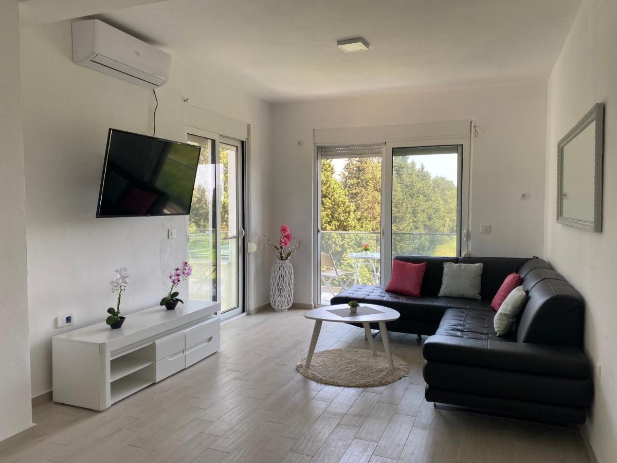 Rasi Luxury Apartments Ulcinj Bagian luar foto