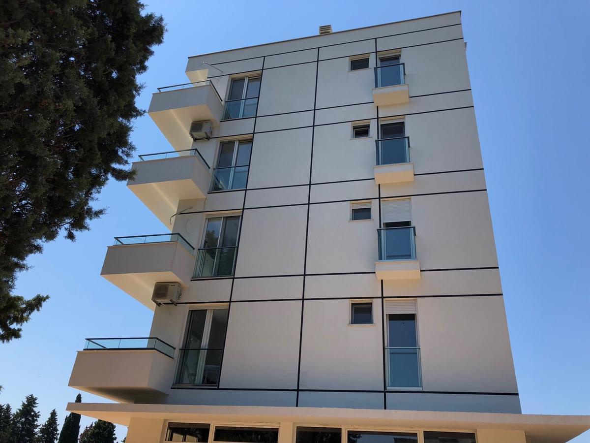 Rasi Luxury Apartments Ulcinj Bagian luar foto