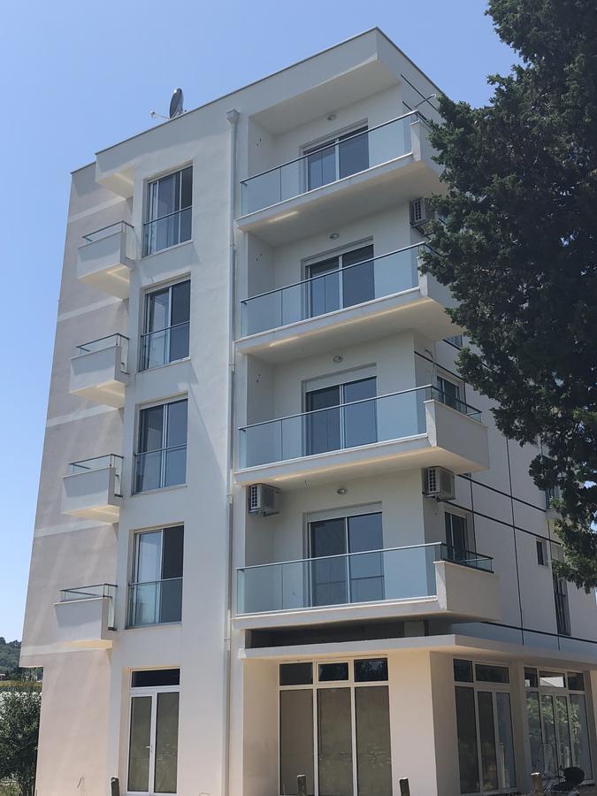 Rasi Luxury Apartments Ulcinj Bagian luar foto